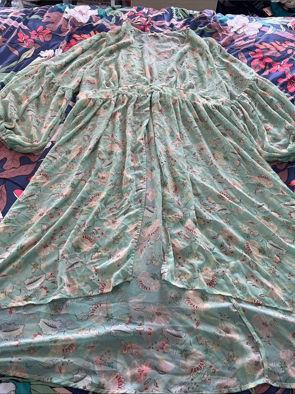 Mint Floral Long-Sleeve Kaftan Style Balloon sleeved dress